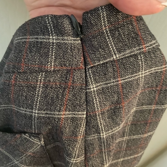 Express Plaid Grey Mini Skirt size 4 - Picture 9 of 9